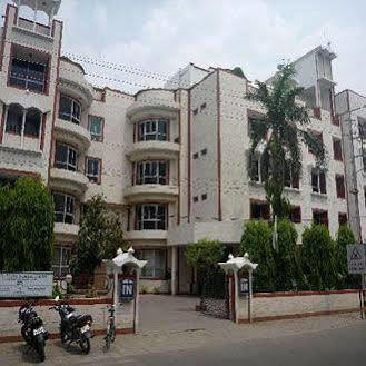 India Hotel Varanasi Exterior photo